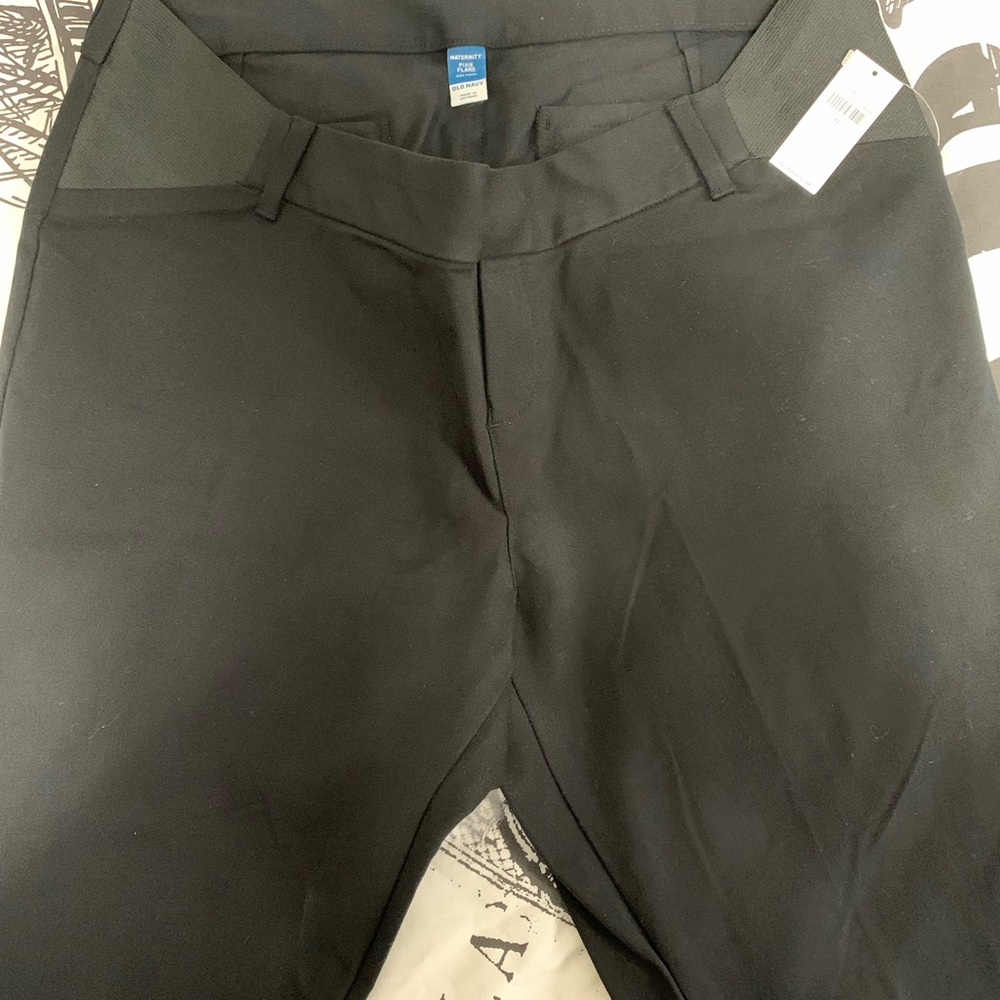 Old Navy Black Pixie Flare Maternity